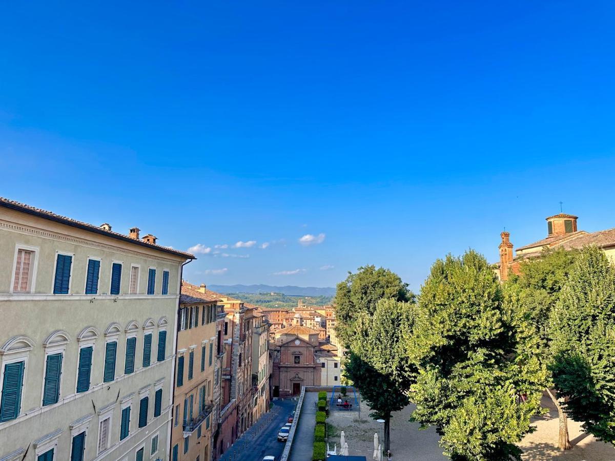 Sisters' Home - Appartamento Nel Centro Storico Con Terrazzo, Aria Condizionata E Vasca Da Bagno Siena Exterior foto